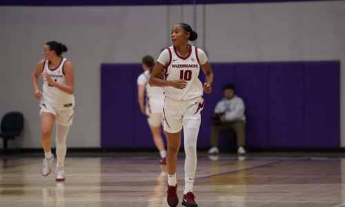 Hogs Go 2-0 at Music City Classic